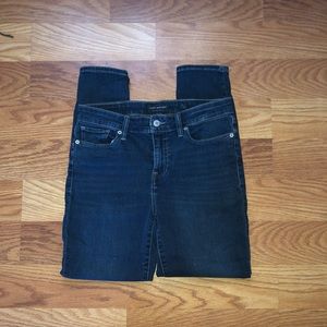 Dark wash lucky brand skinny jeans